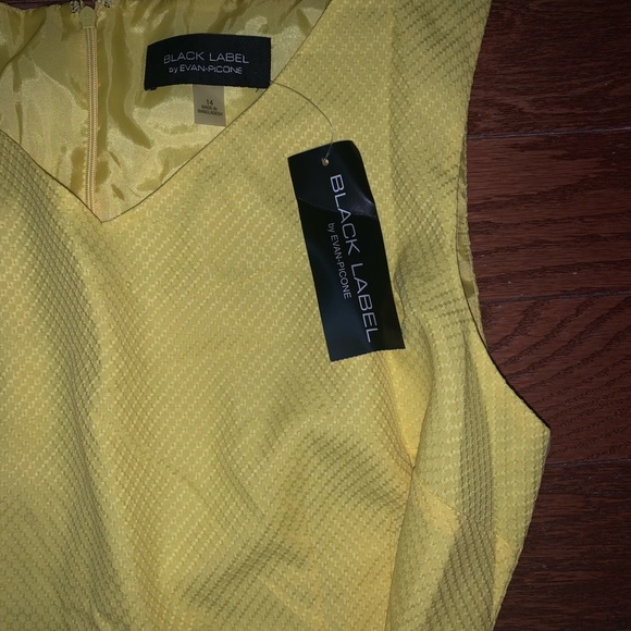 Yellow Dress - Picture 3 of 6